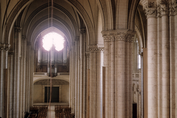 France, Poitiers: Cathedral, Pierre