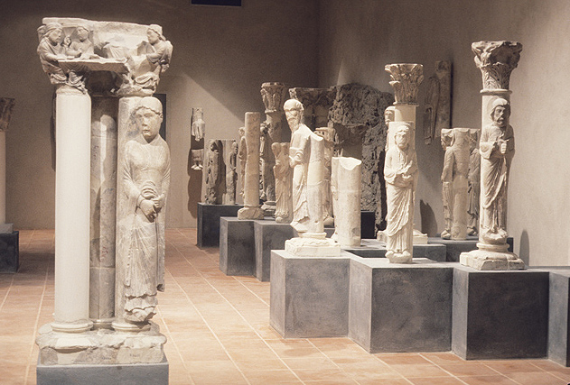 France, Châlons-en-Champagne: Museum, Musée du cloître de Notre-Dame-en-Vaux