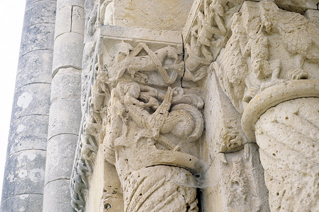France, Aulnay-de-Saintonge: Church, Pierre