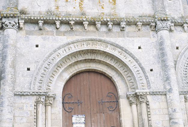 France, Parthenay-le-Vieux: Church, St.-Pierre