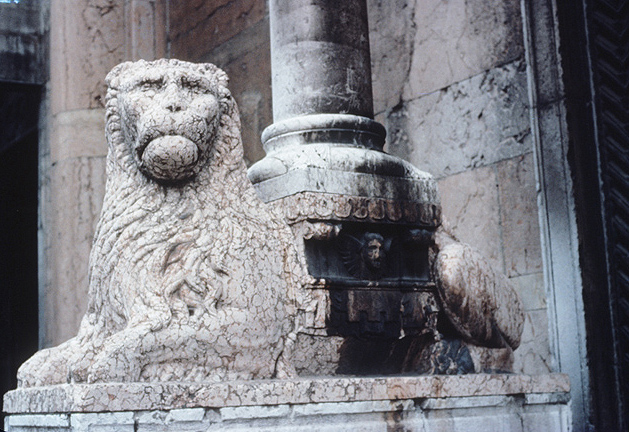 Italy, Piacenza: Cathedral