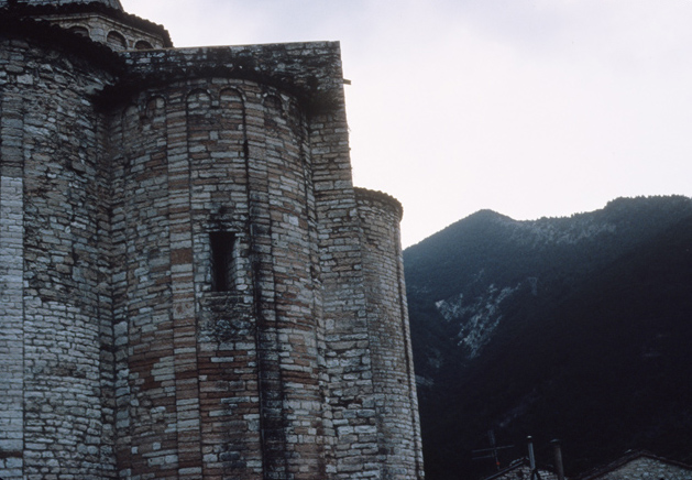 Italy, Genga: Church, S. Vittore alle Chiuse