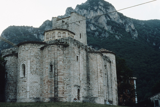 Italy, Genga: Church, S. Vittore alle Chiuse