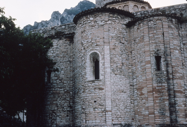 Italy, Genga: Church, S. Vittore alle Chiuse