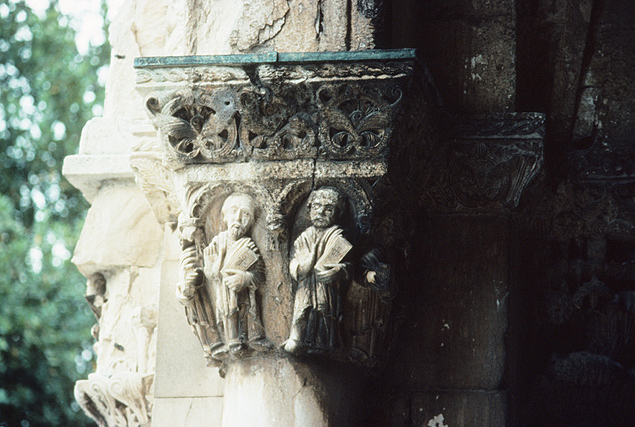 Italy, San Clemente a Casauria: Church