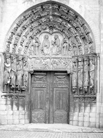 France, Senlis: Cathedral, Notre Dame