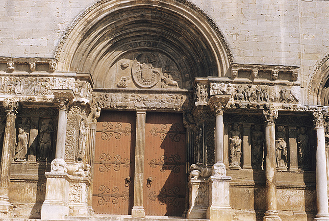 France, Saint-Gilles: Church