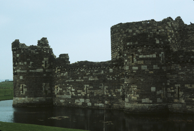 Great Britain, Beaumaris: Castle