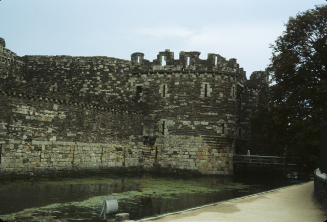 Great Britain, Beaumaris: Castle