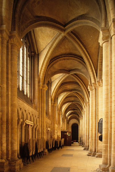 Interior, nave south, aisle