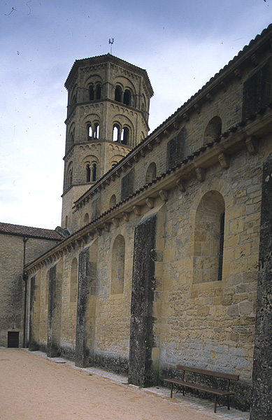 Exterior, north flank