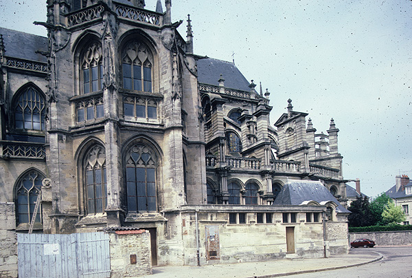 Exterior, apse from south