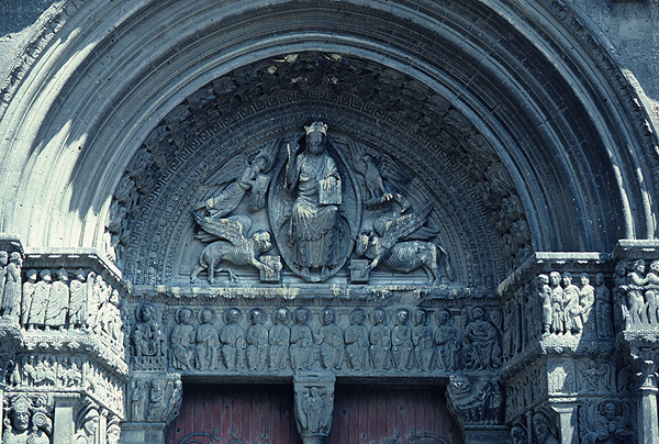 Exterior, tympanum