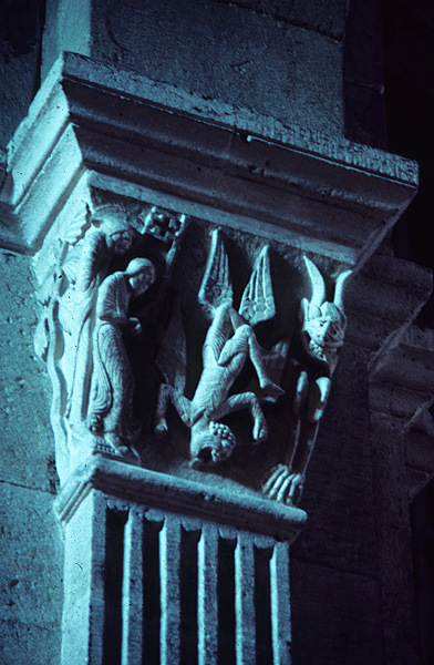 Exterior, capital
