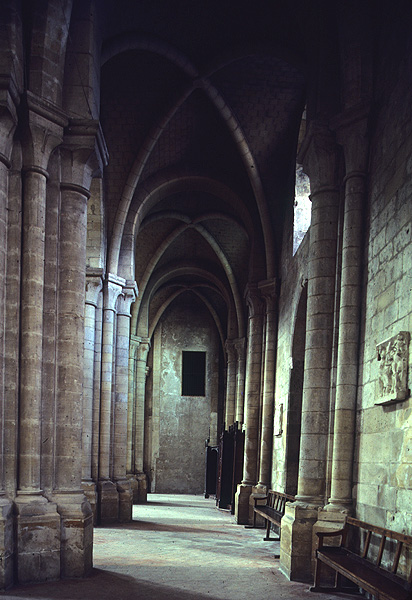 Interior, north nave aisle