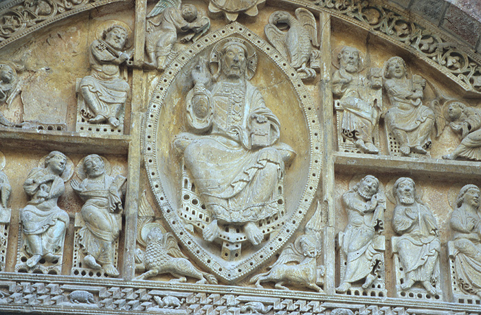 Exterior, tympanum, center