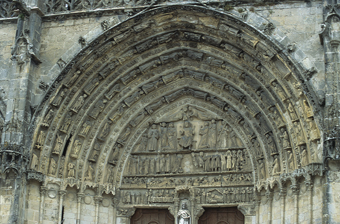 Exterior, tympanum