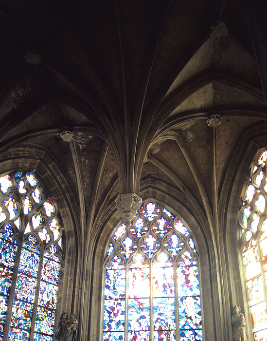 Interior, apse, pendant