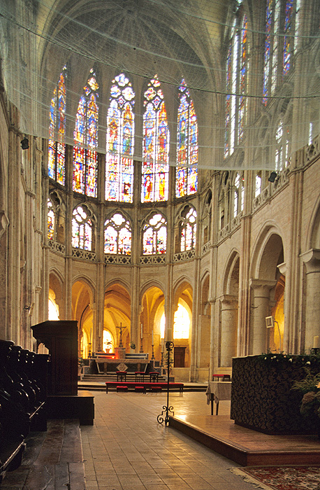 Interior, choir