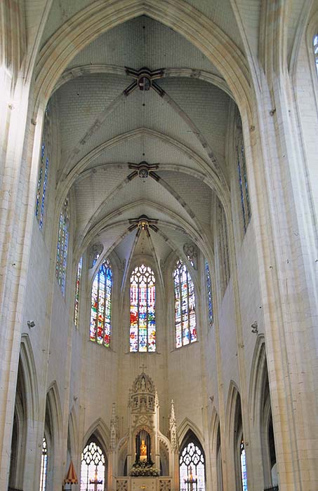 Interior, choir vault
