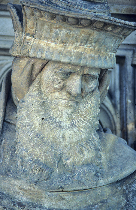 Exterior, Well of Moses
