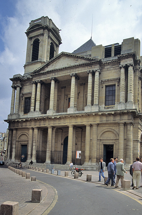 Exterior, west flank