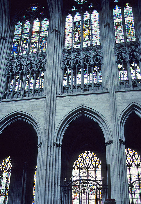 Interior, choir wall