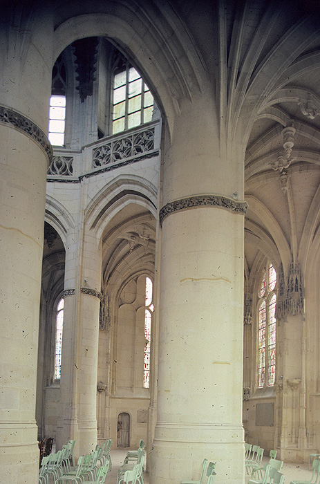 Interior, ambulatory, detail