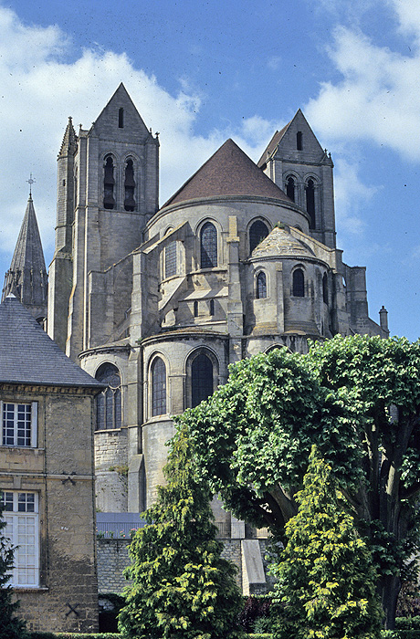 Exterior, chevet