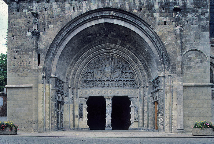 Exterior, side door