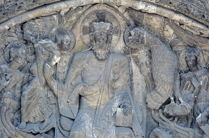 Exterior, tympanum, Christ detail