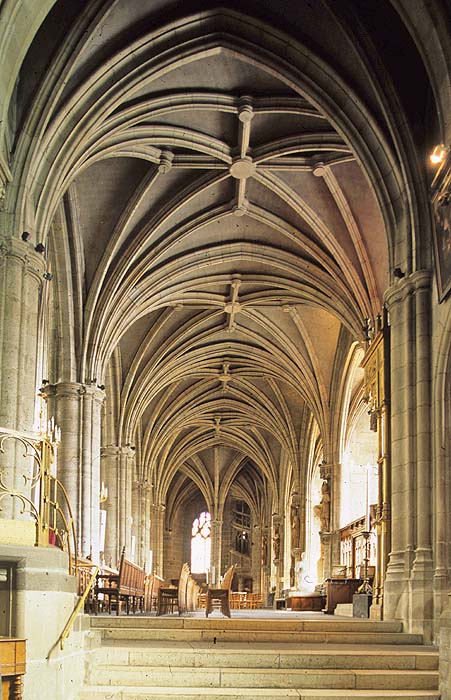 Interior, south choir aisles