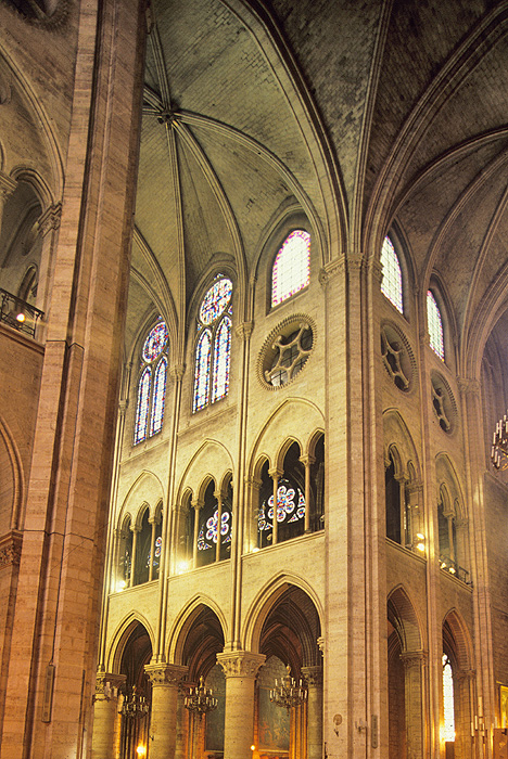 Interior, crossing