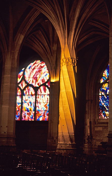 Interior, prentice pillar