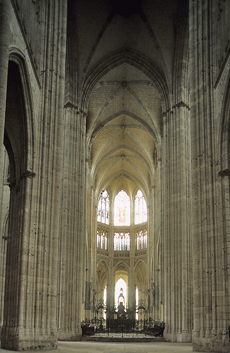 Interior, choir from west