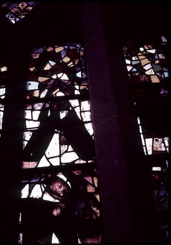 Transept, south, rose lancet, detail