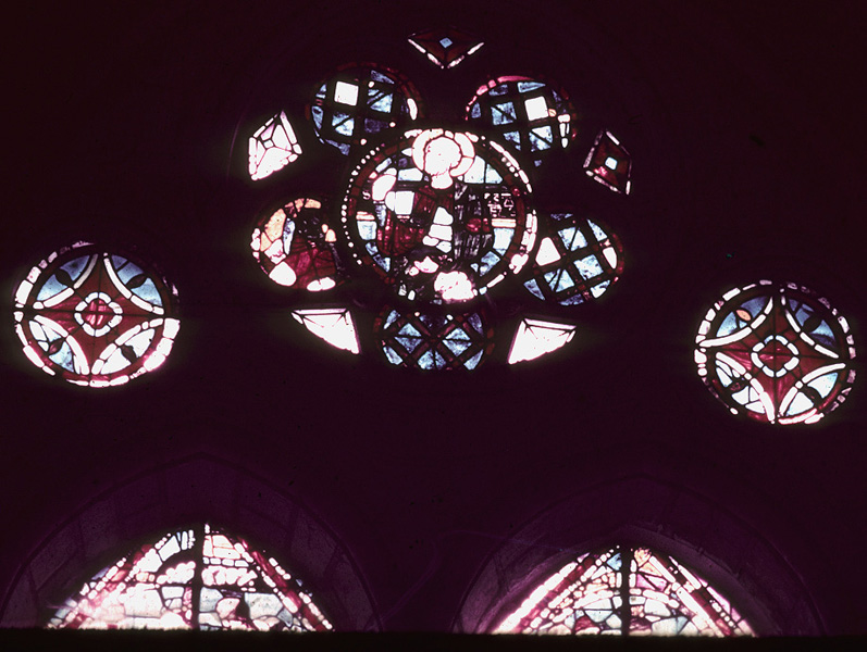 Choir, east end, rose, detail