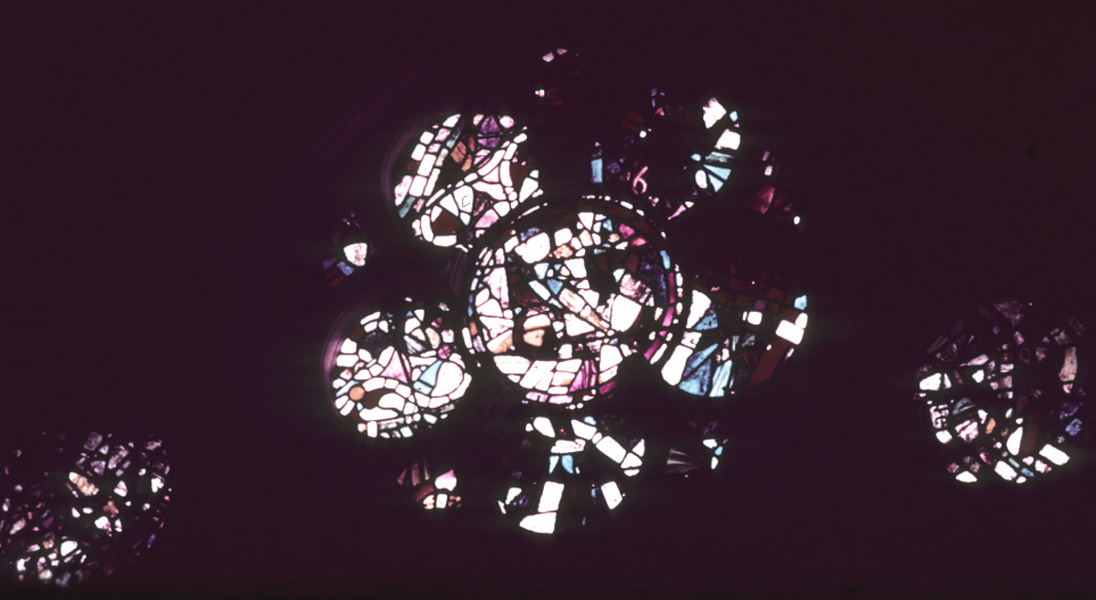 Choir, east end, rose, detail