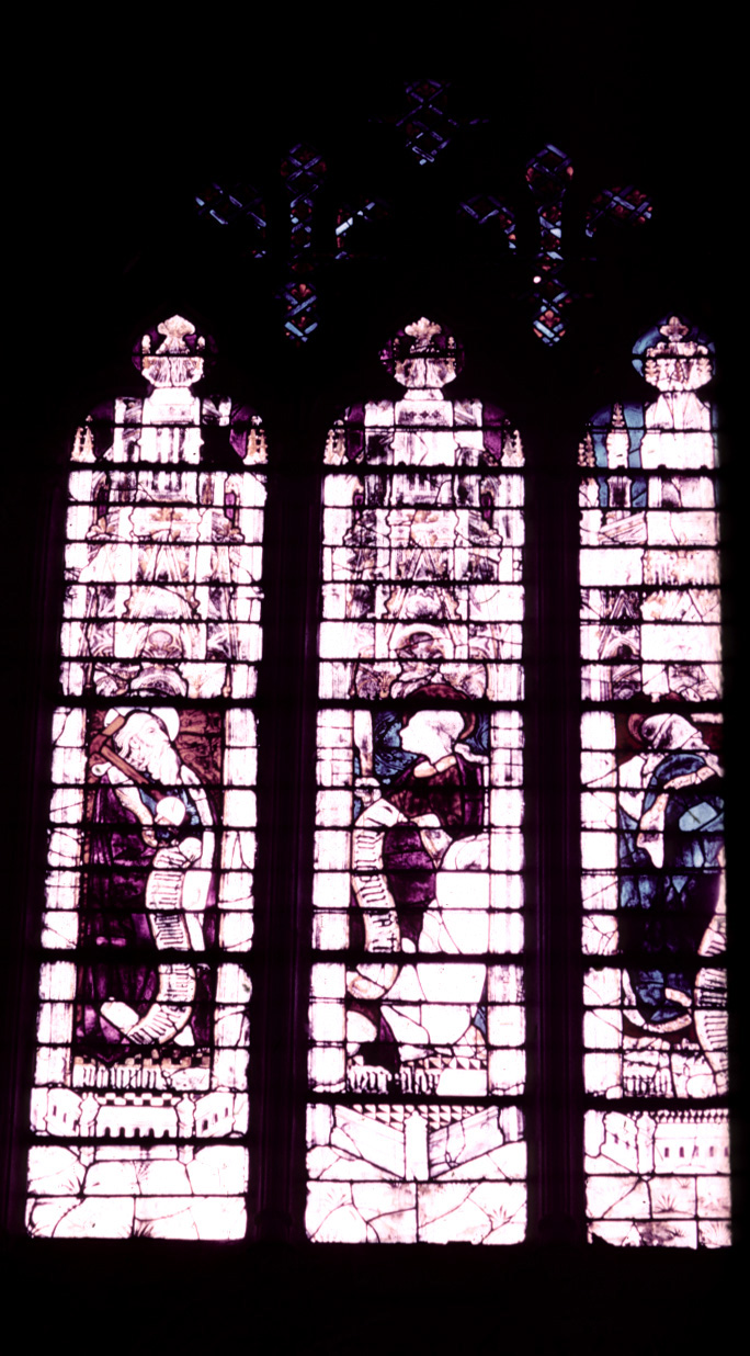 Nave, south side, first bay