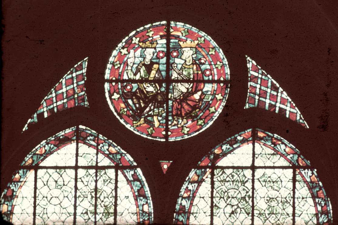 Nave, wall south, inner aisle,  window 10Z, rose (triforium, low)