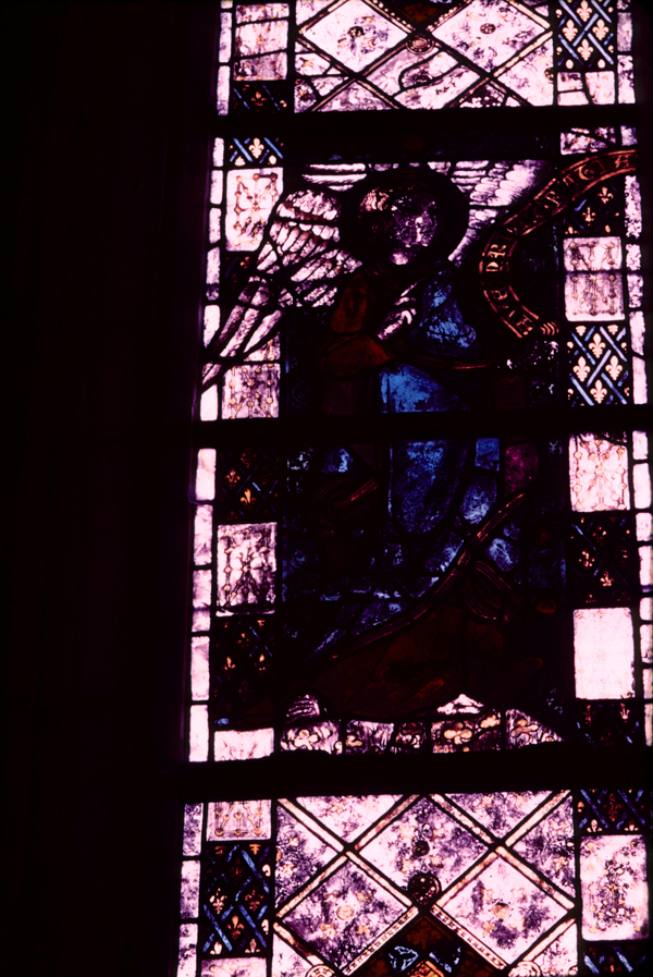 Chapel, St.-Piat, window 2, left figure