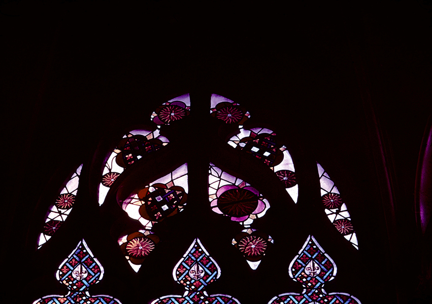 Bay 13, window A, rose, top (Corpus: Bay 10 [29])