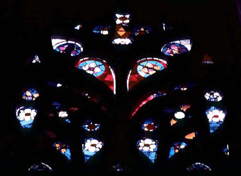 Tracery, window 80, detail