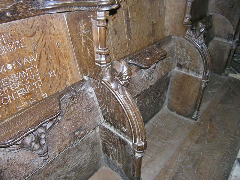 https://ima.princeton.edu/images/misericordia//france/ebfsaintpoldeleonca-046a.JPG