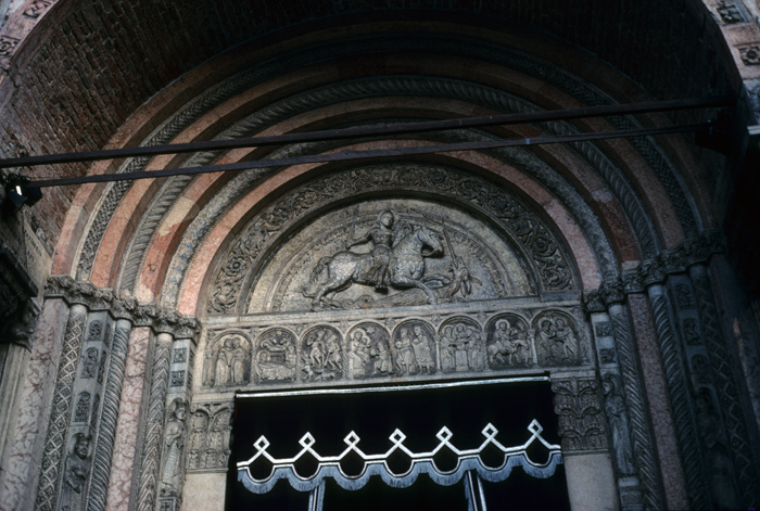 https://ima.princeton.edu/images/romanesquedb/cr.000675.jpg