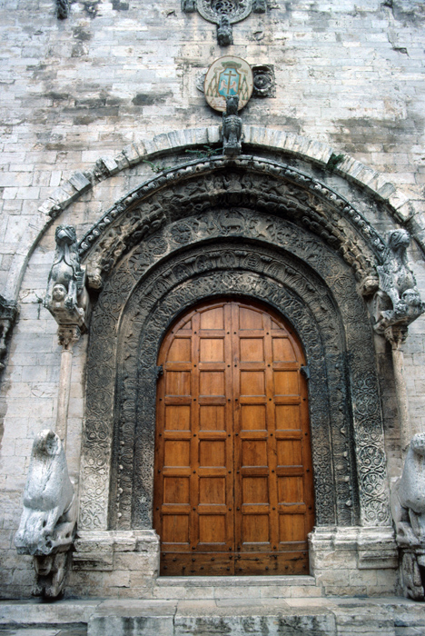 https://ima.princeton.edu/images/romanesquedb/cr.001140.jpg