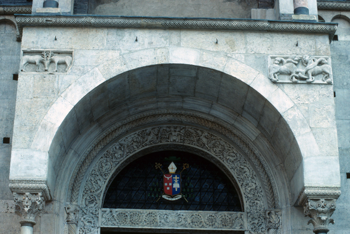 https://ima.princeton.edu/images/romanesquedb/cr.001231.jpg