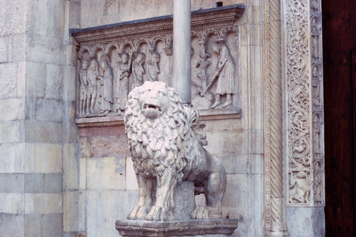 https://ima.princeton.edu/images/romanesquedb/cr.001235.jpg