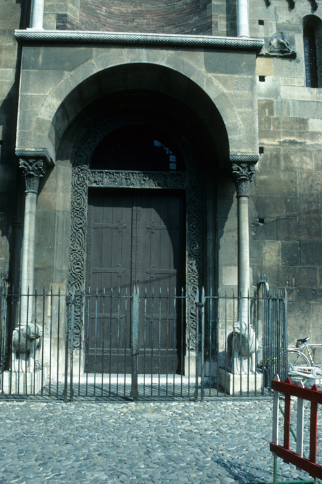 https://ima.princeton.edu/images/romanesquedb/cr.001245.jpg