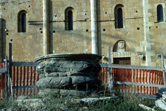 https://ima.princeton.edu/images/romanesquedb/cr.001374.jpg
